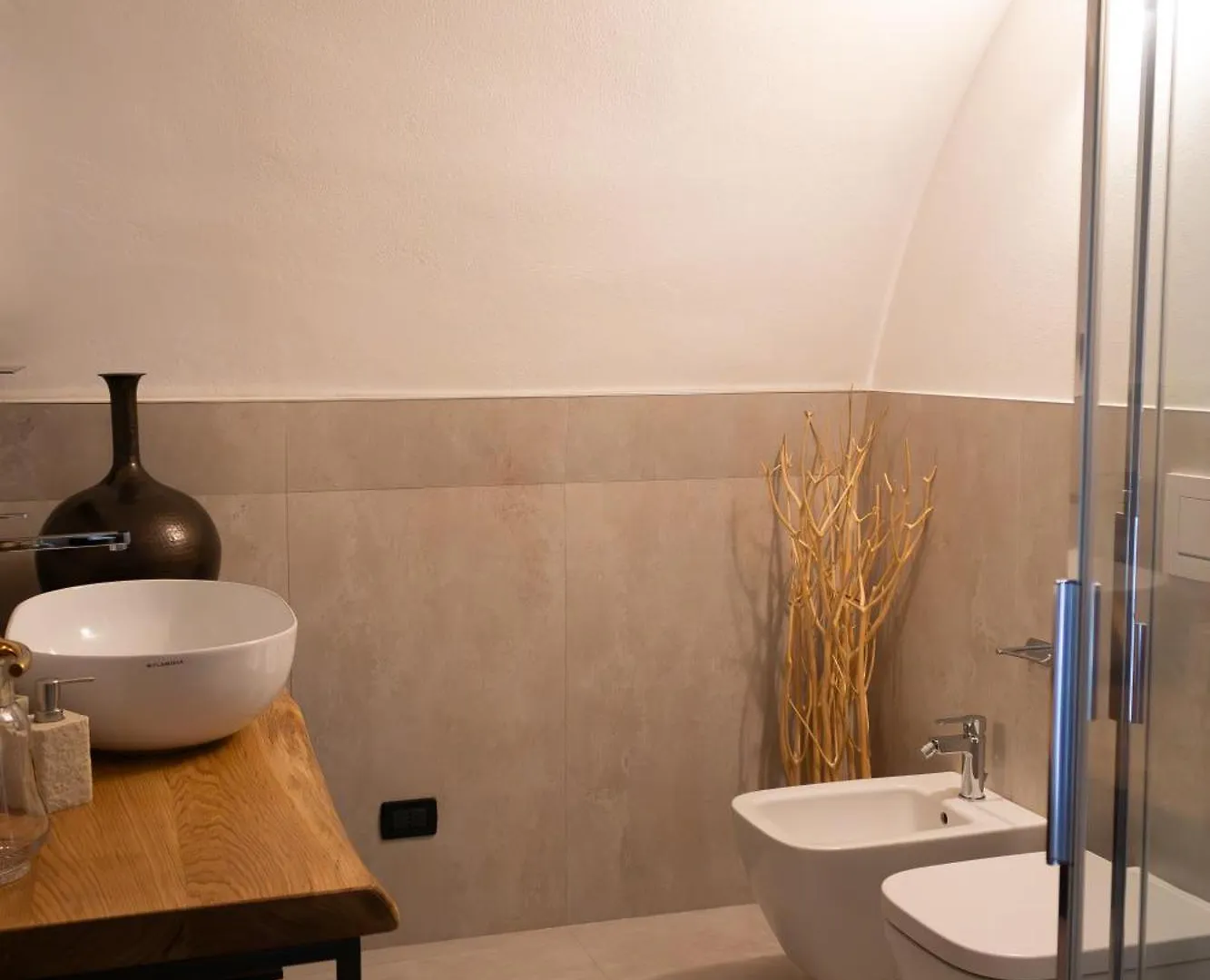 Affittacamere Hotel La Casa Sulla Roccia Pisogne