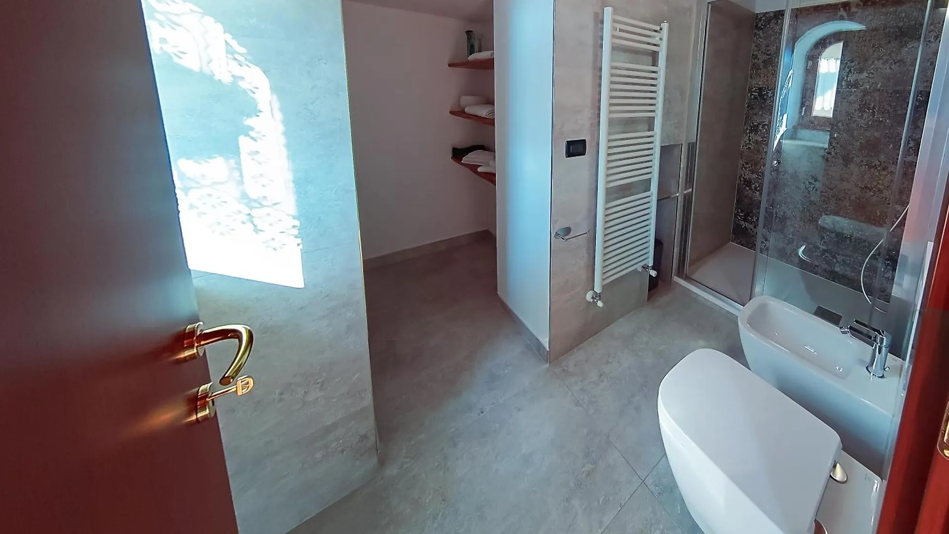 Hotel La Casa Sulla Roccia Pisogne