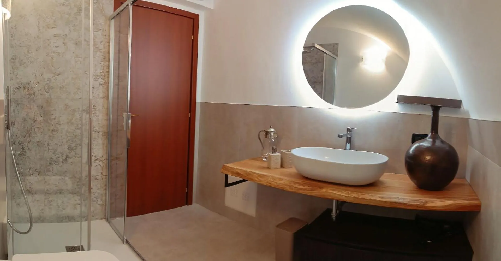 Affittacamere Hotel La Casa Sulla Roccia Pisogne